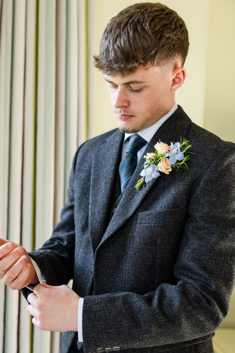 Lovat Charcoal Tweed Kilt Hire Outfits