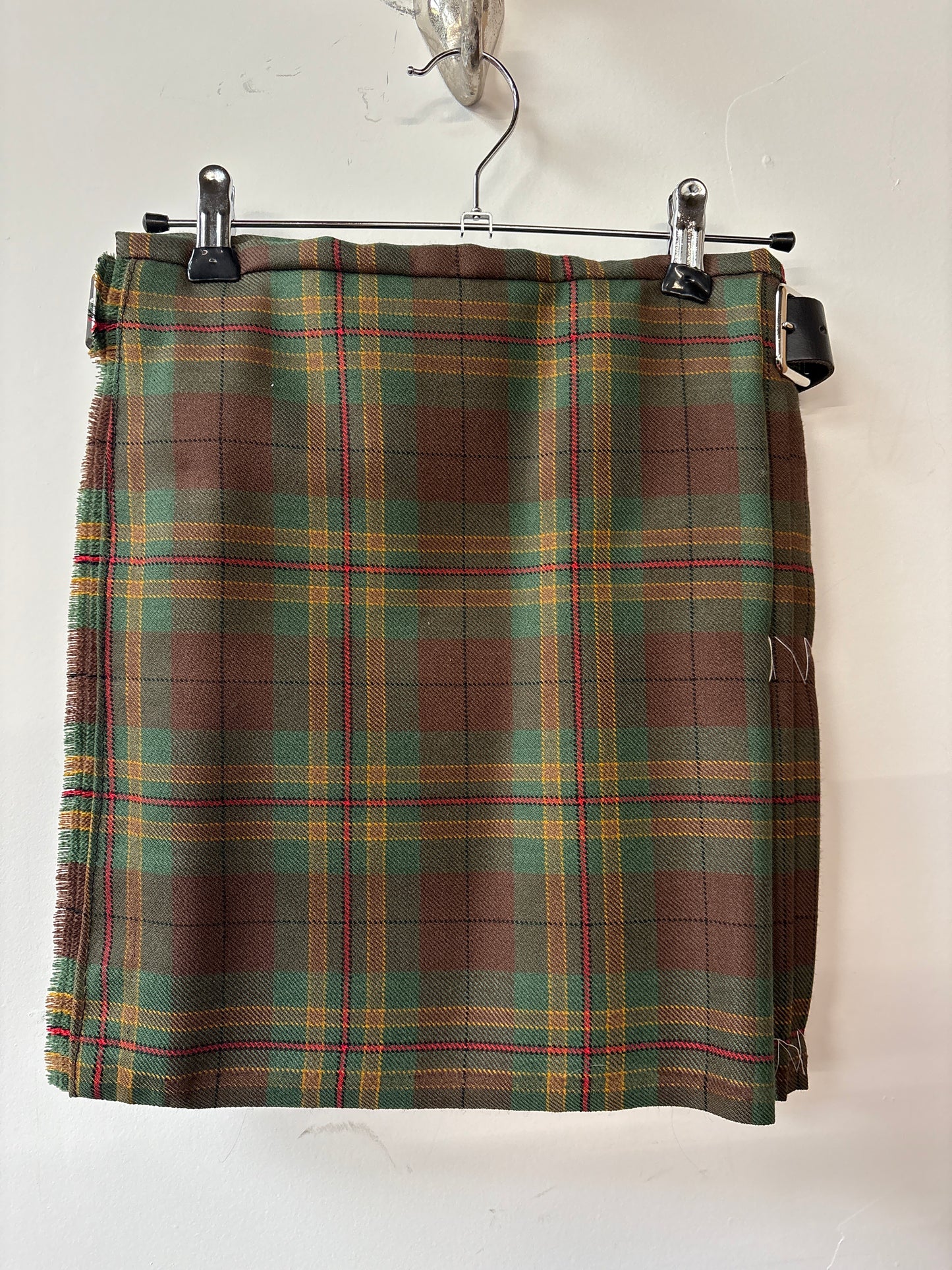 Kids sale kilt broons waist 24.5” length 14.5”