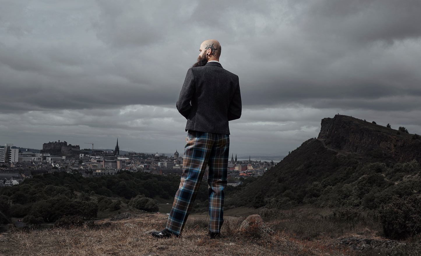 Lovat Charcoal Tweed Package