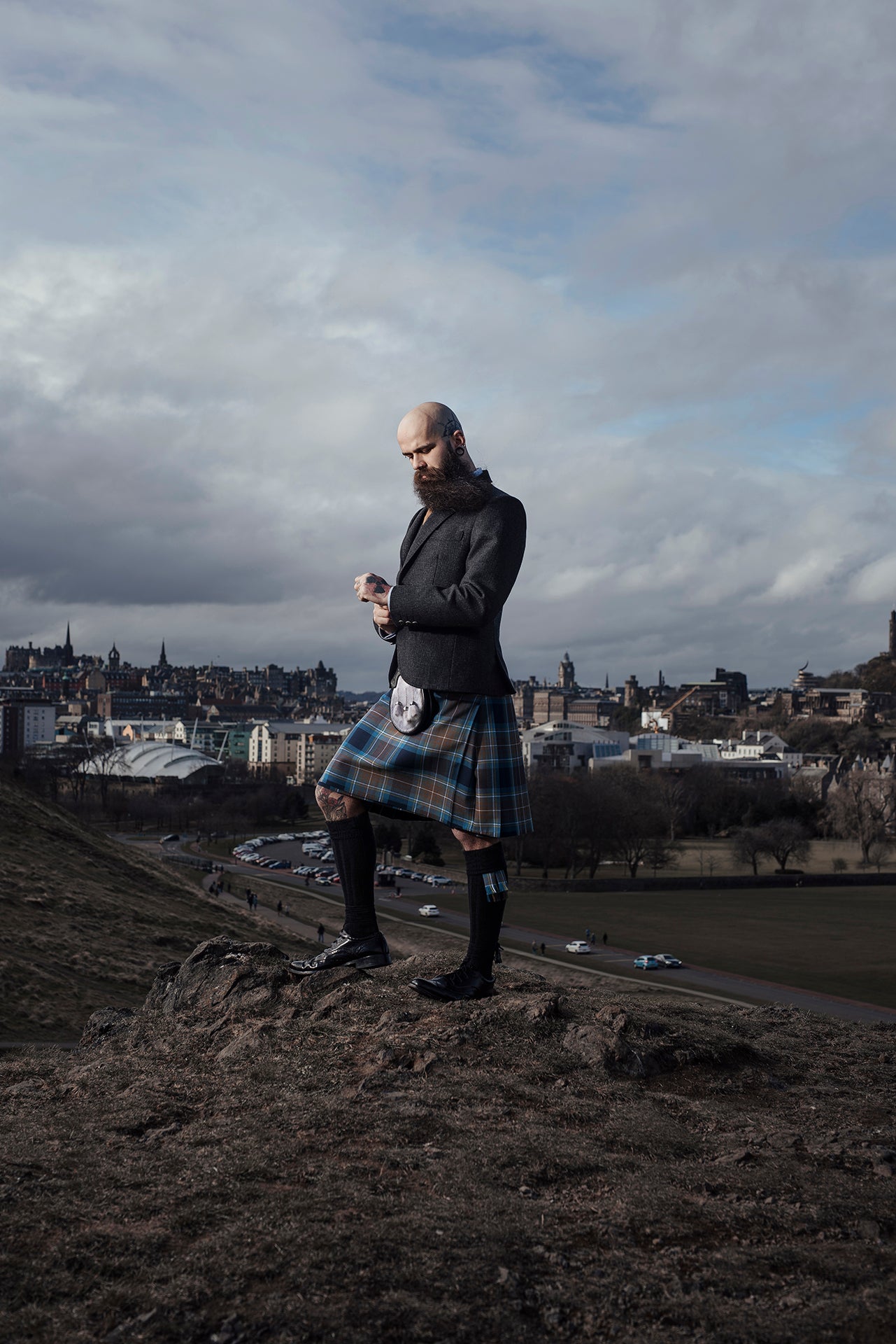 Lovat Charcoal Tweed Package