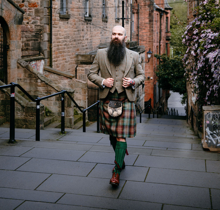 Auld Scotland Kilt Hire Outfits