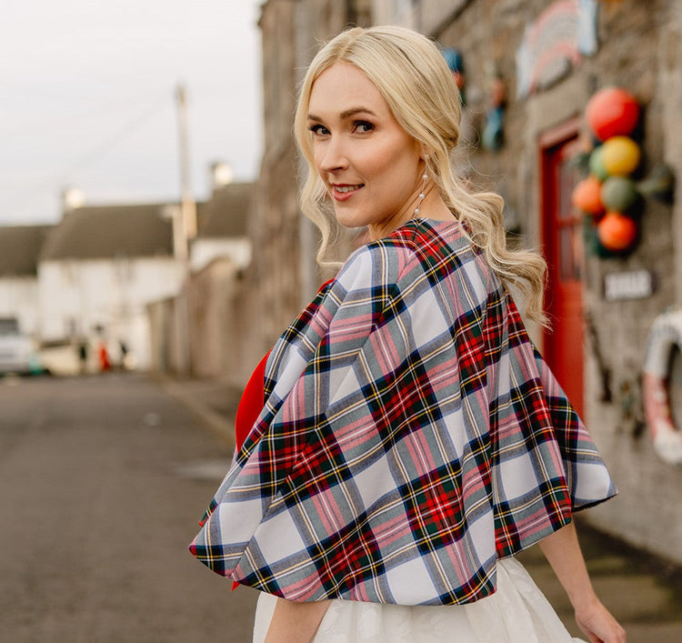 Capes by LoullyMakes