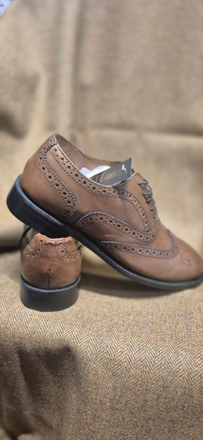 SALE Thistle Brogue (Camel)
