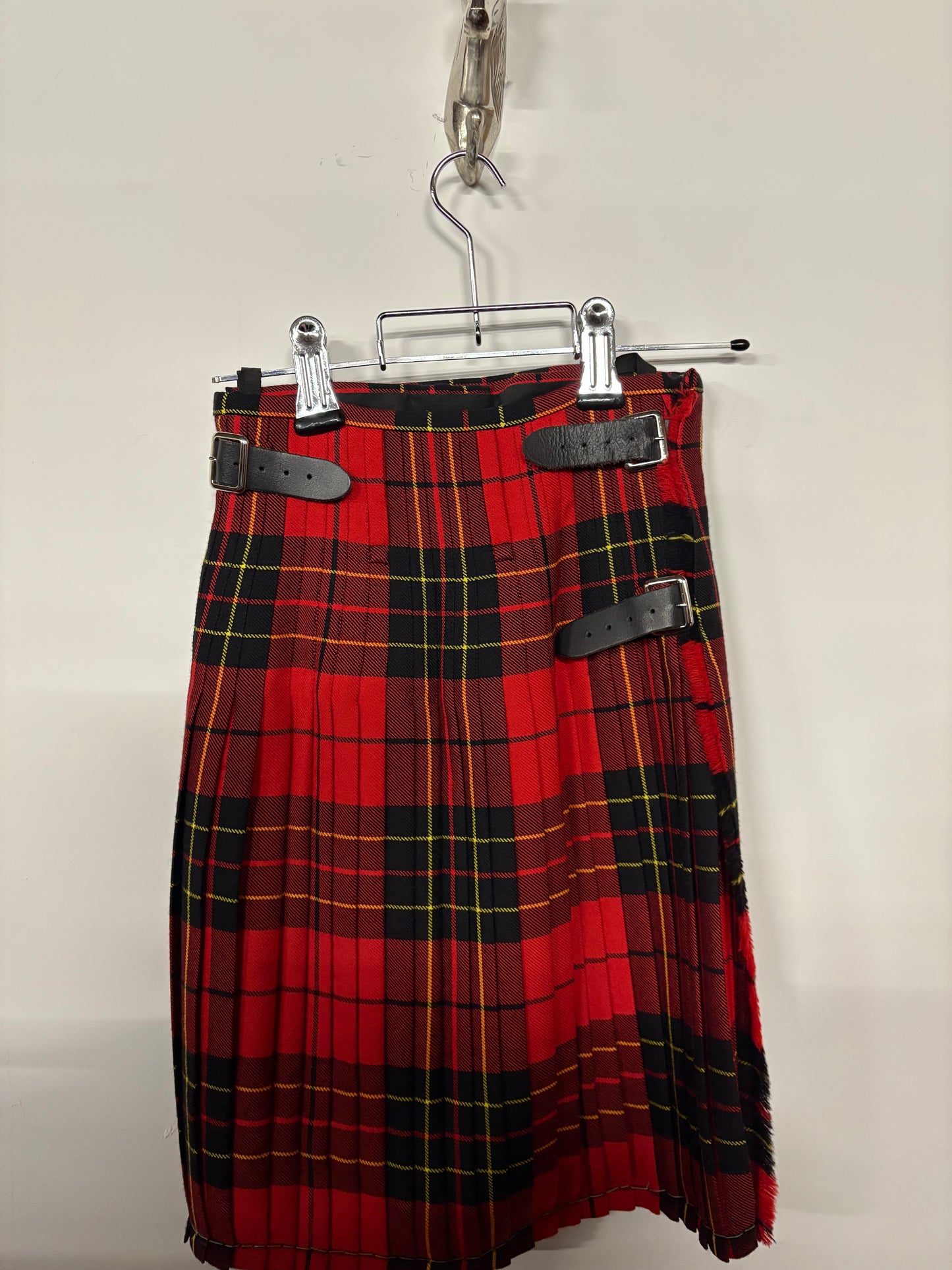 Sale Kilt Brodie Red Modern Waist 30” Length 26”