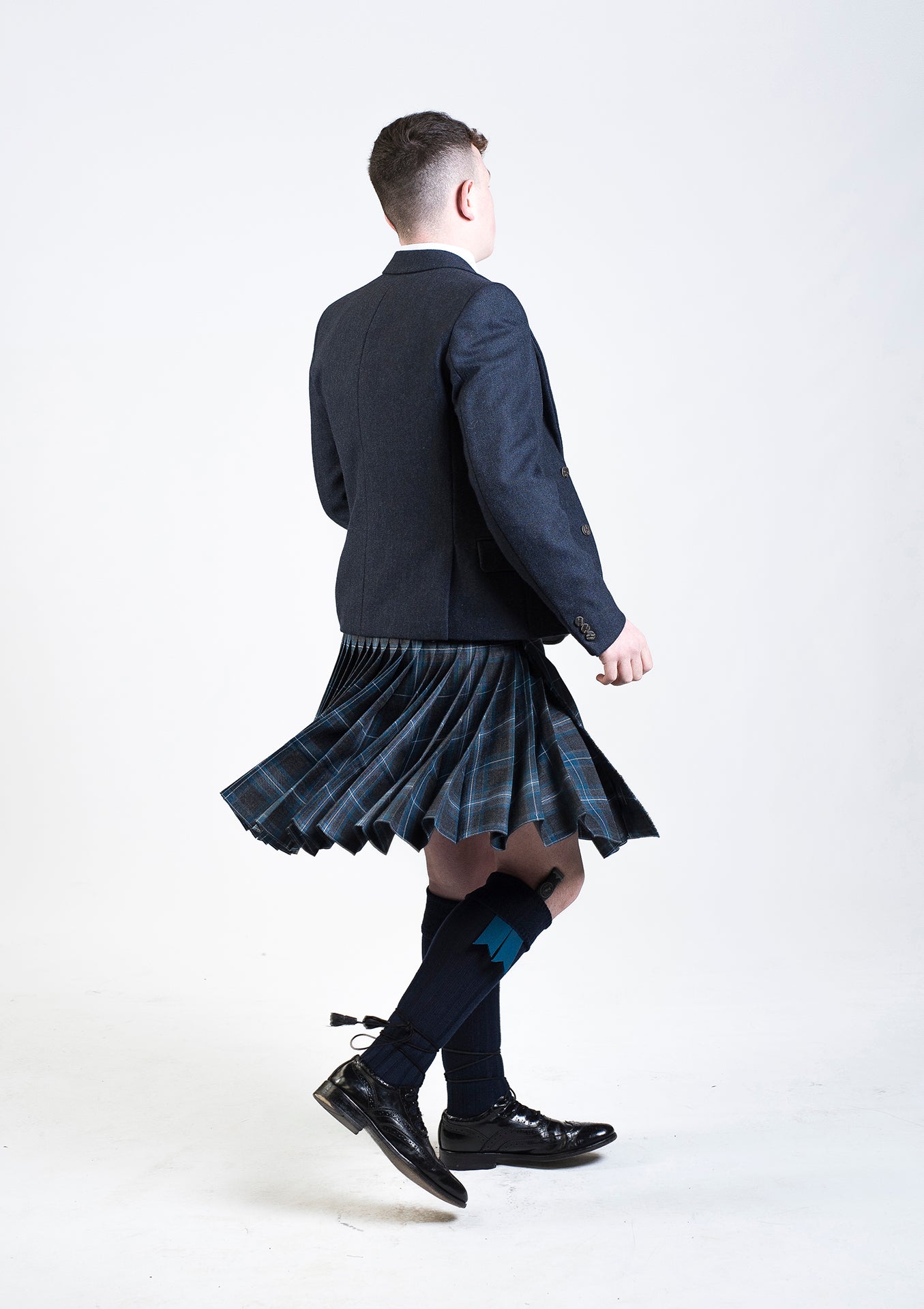 Hebridean Hoolie / Lovat Navy Tweed Kilt Hire Outfit